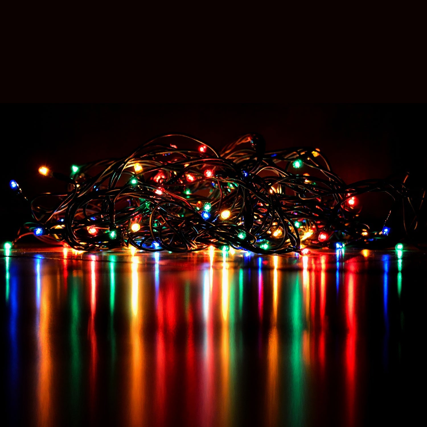 Indoor and outdoor LED string lights, multi-color Indoor and outdoor LED string lights, multi-color